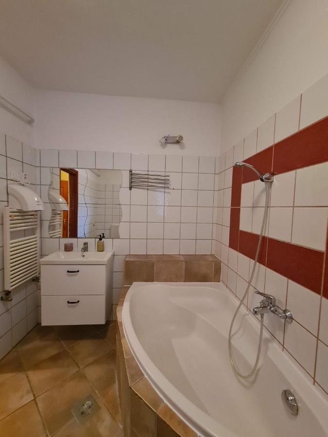 미슈콜츠 Palantir Panzio B&B 외부 사진