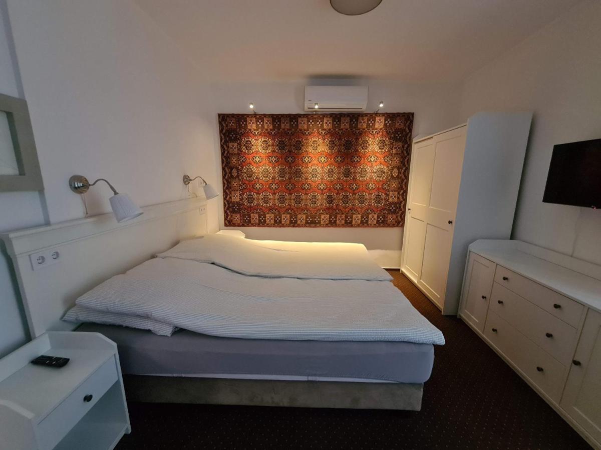 미슈콜츠 Palantir Panzio B&B 외부 사진